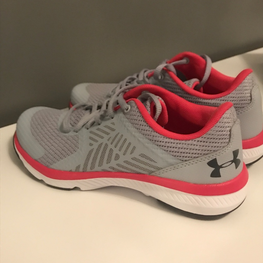 New under Armour tennis shoes